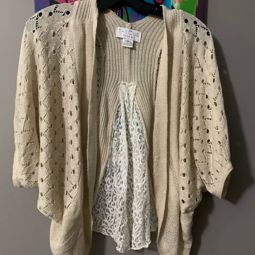 Shrug wrap